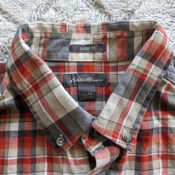 Eddie Bauer Classic Fit Red Plaid Button Shirt Men’s Medium Collar Long Sleeve - Picture 4 of 5